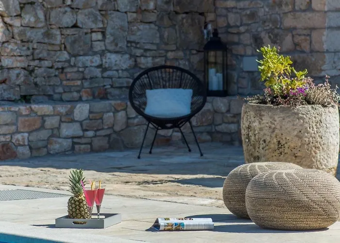 Villa Beautiful Stone House Irma *