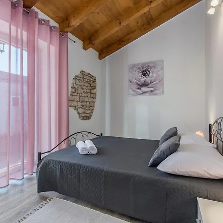 Stone House Irma Villa