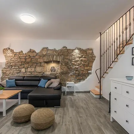 Stone House Irma Villa