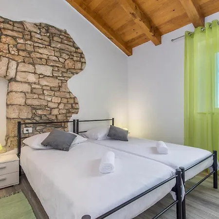 Stone House Irma